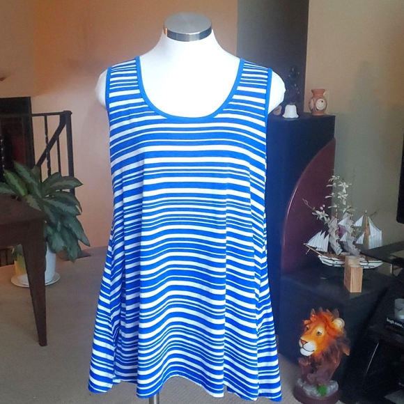 LuLaRoe Tops - LuLaRoe Perfect Tank White/Blue (M)